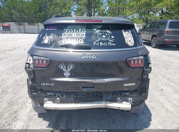 3C4NJDBB1JT492583 2018 JEEP COMPASS Champagne 