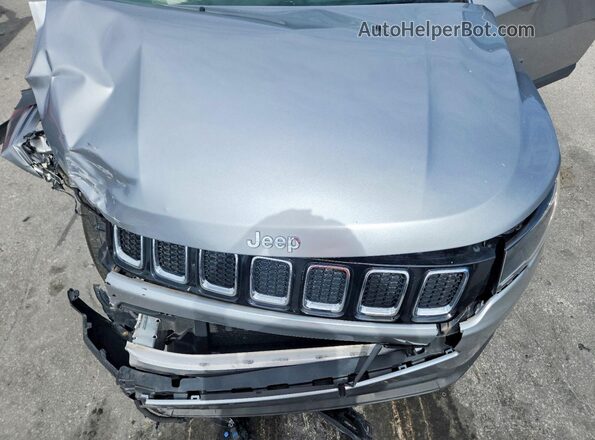 3C4NJDBB1JT492857 2018 JEEP COMPASS Silver Շարժիչի բաժամունքի տեսք