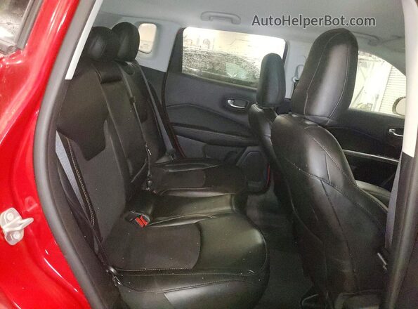 3C4NJDBB1LT256681 2020 JEEP COMPASS Red Vista interior trasera