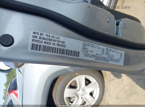 3C4NJDBB1NT181144 2022 JEEP COMPASS Серебряный Вид подкапотного пространства