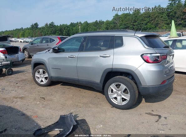 3C4NJDBB1NT181144 2022 JEEP COMPASS Серебряный Задняя левая четверть