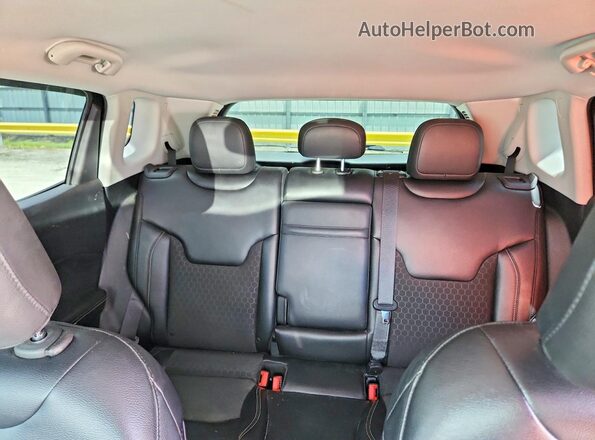 3C4NJDBB2HT640475 2017 JEEP COMPASS Черный Вид задних сидений