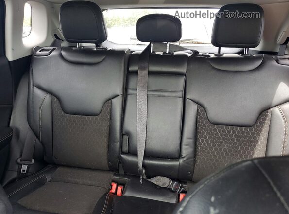 3C4NJDBB2JT399149 2018 JEEP COMPASS Gray უკანა სალონის ხედი