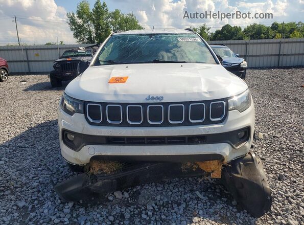 3C4NJDBB2NT134818 2022 JEEP COMPASS White Widok z przodu