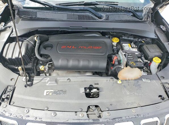 3C4NJDBB2NT173165 2022 JEEP COMPASS Gray Widok komory silnika