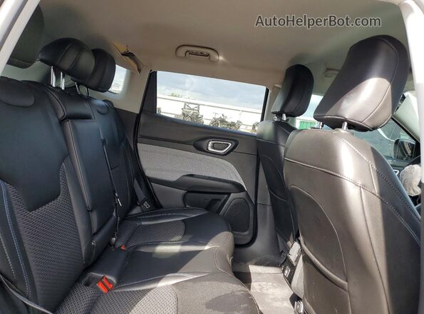 3C4NJDBB2NT231890 2022 JEEP COMPASS Gray უკანა სალონის ხედი