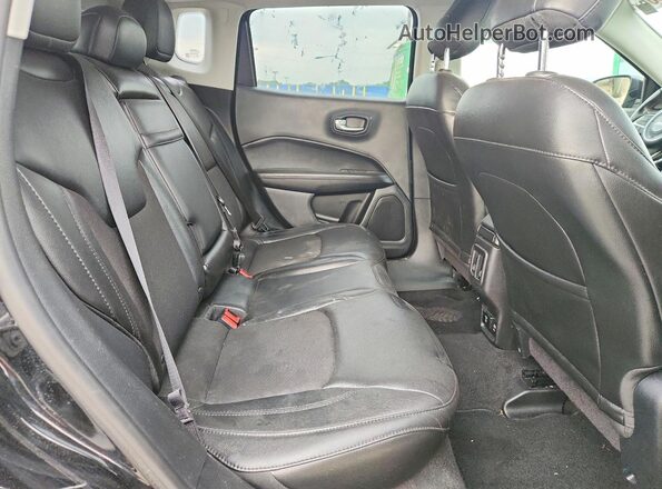 3C4NJDBB3JT325447 2018 JEEP COMPASS Black Սալոնի հետևի տեսք