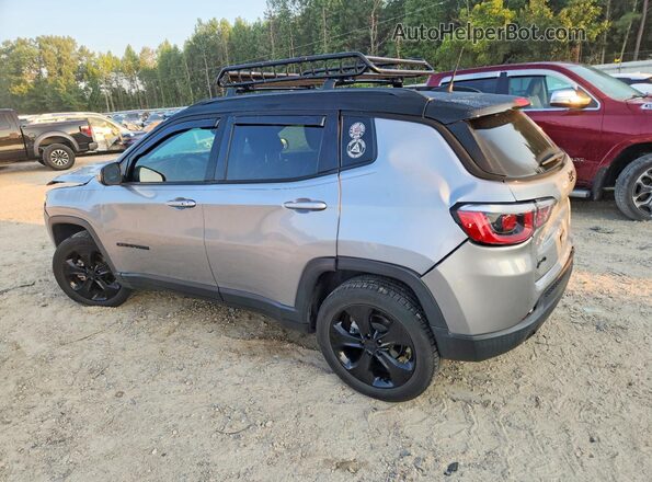 3C4NJDBB3JT479009 2018 JEEP COMPASS Gray Trasero izquierdo