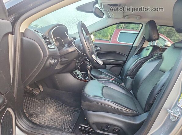 3C4NJDBB3JT479009 2018 JEEP COMPASS Gray Vista interior delantera