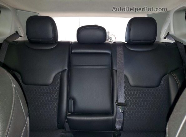 3C4NJDBB3KT678465 2019 JEEP COMPASS Синий Вид задних сидений