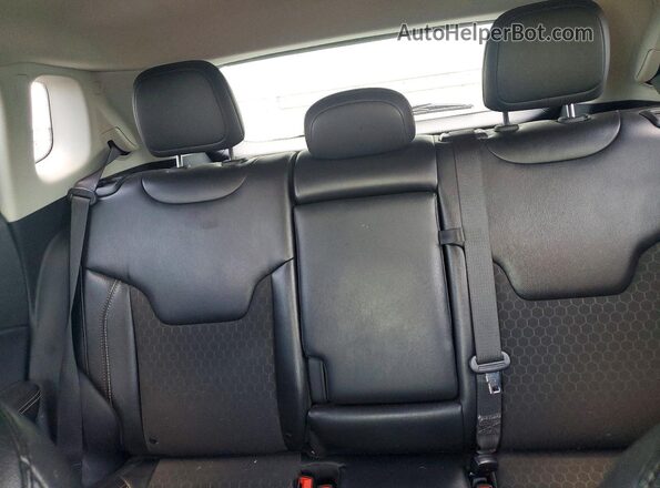 3C4NJDBB3LT229207 2020 JEEP COMPASS Black Widok tylnych siedzeń