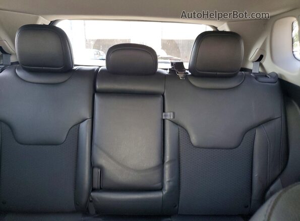 3C4NJDBB3NT152129 2022 JEEP COMPASS Black Widok tylnych siedzeń