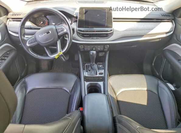 3C4NJDBB3NT152129 2022 JEEP COMPASS Black Widok deski rozdzielczej