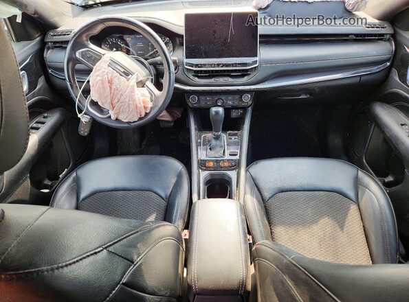 3C4NJDBB3NT186412 2022 JEEP COMPASS Silver Vista del salpicadero