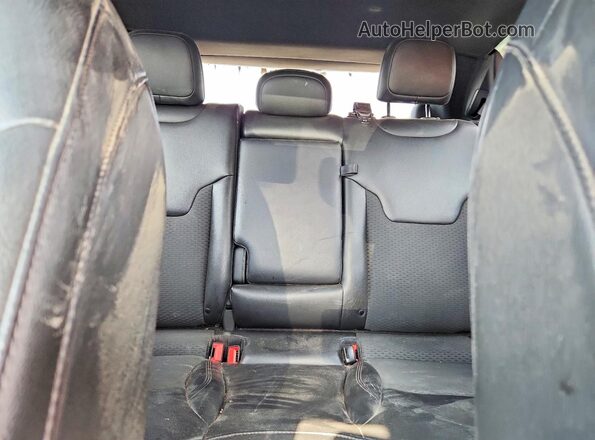 3C4NJDBB3NT186412 2022 JEEP COMPASS Silver Vista de los asientos traseros