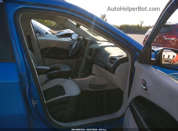 3C4NJDBB4HT651817 2017 JEEP ALL NEW COMPASS Blue Вид салону спереду