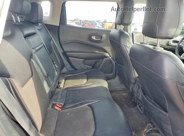 3C4NJDBB4HT666186 2017 JEEP COMPASS Blue უკანა სალონის ხედი