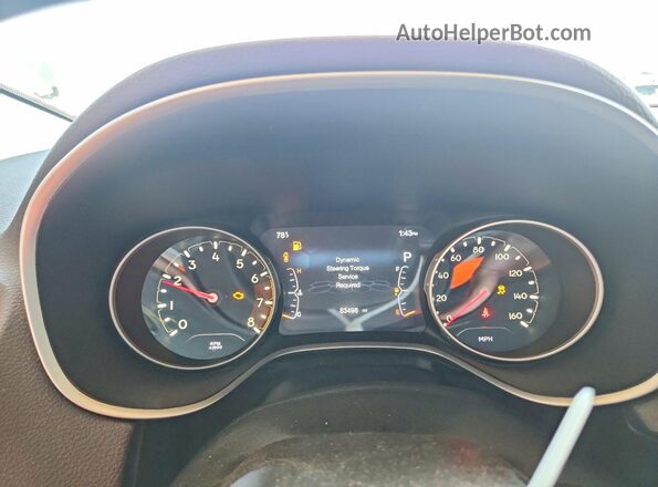3C4NJDBB4JT231366 2018 JEEP COMPASS Green Widok zestawu wskaźników