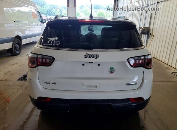 3C4NJDBB4JT241153 2018 JEEP COMPASS White Vista trasera