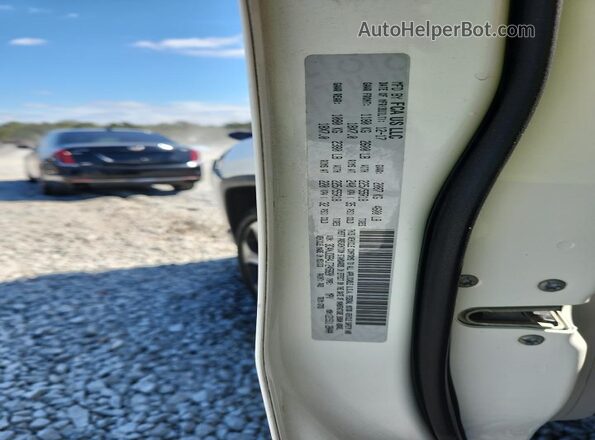 3C4NJDBB4JT245820 2018 JEEP COMPASS White Vista de la etiqueta del VIN