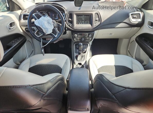 3C4NJDBB4JT245820 2018 JEEP COMPASS White Vista del salpicadero