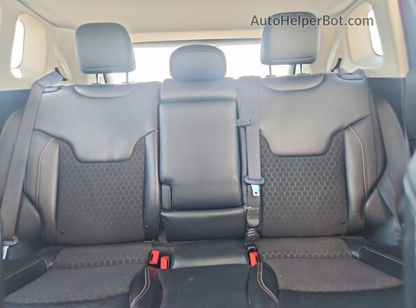 3C4NJDBB4MT512376 2021 JEEP COMPASS Red Вид задніх сидінь