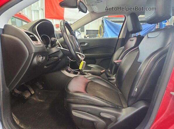 3C4NJDBB4MT512376 2021 JEEP COMPASS Red Вид салону спереду