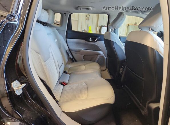 3C4NJDBB4NT121021 2022 JEEP COMPASS Black Հետևի նստատեղերի տեսք