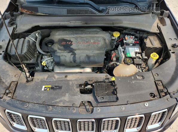 3C4NJDBB5JT179228 2018 JEEP COMPASS Gray უკანა სალონის ხედი
