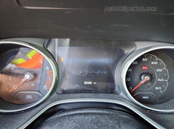 3C4NJDBB5JT333100 2018 JEEP COMPASS Белый Вид щитка приборов