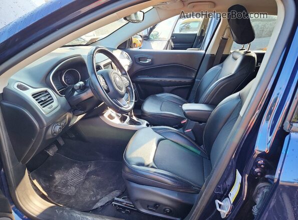 3C4NJDBB5JT397234 2018 JEEP COMPASS Blue Front interior view