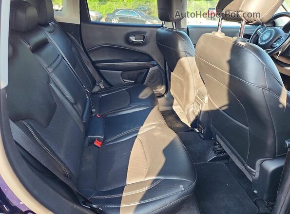 3C4NJDBB5JT397234 2018 JEEP COMPASS Blue Rear interior view
