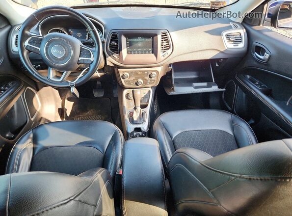 3C4NJDBB5JT397234 2018 JEEP COMPASS Blue Dashboard view