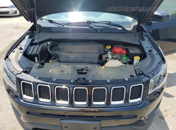 3C4NJDBB5KT629820 2019 JEEP COMPASS Black უკანა სალონის ხედი