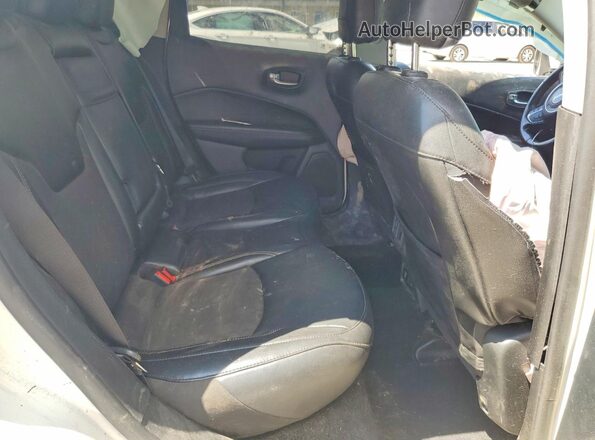 3C4NJDBB5KT839060 2019 JEEP COMPASS Белый Вид задней части салона