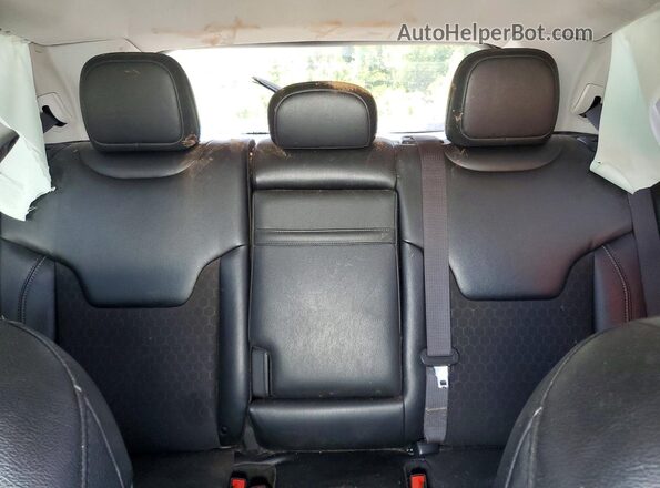 3C4NJDBB5KT839060 2019 JEEP COMPASS Белый Вид задних сидений
