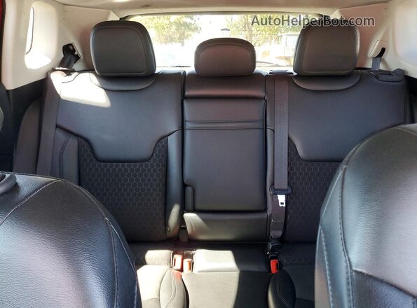 3C4NJDBB5LT120344 2020 JEEP COMPASS Red Հետևի նստատեղերի տեսք