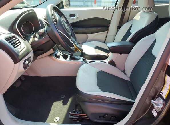 3C4NJDBB5LT238281 2020 JEEP COMPASS Gray Front interior view