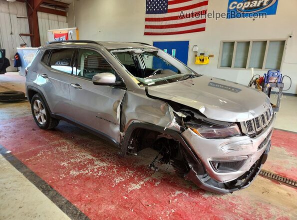 3C4NJDBB5MT557178 2021 JEEP COMPASS Серебряный Передняя правая четверть