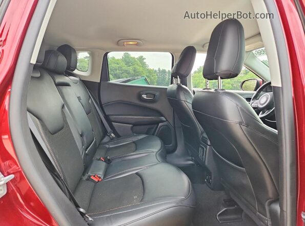 3C4NJDBB5MT569847 2021 JEEP COMPASS Burgundy Вид задньої частини салону
