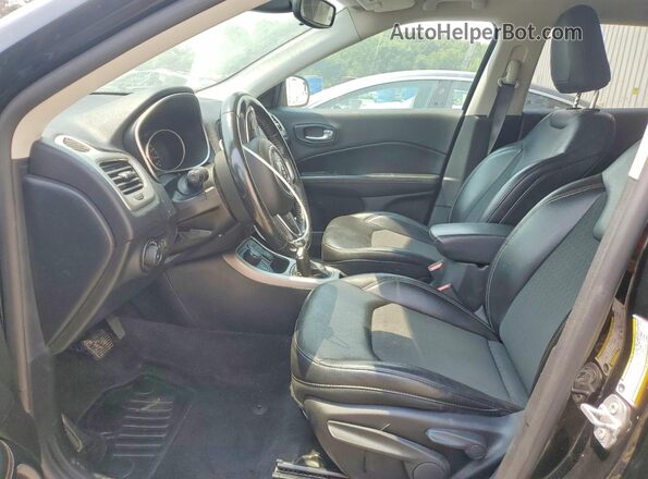 3C4NJDBB6JT176225 2018 JEEP COMPASS Черный Вид салона спереди