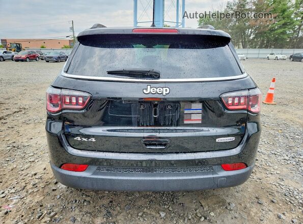 3C4NJDBB6JT176225 2018 JEEP COMPASS Черный Вид сзади
