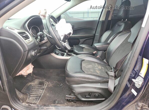 3C4NJDBB6JT232082 2018 JEEP COMPASS Blue Front interior view