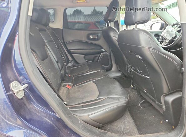 3C4NJDBB6JT232082 2018 JEEP COMPASS Blue Rear seats view