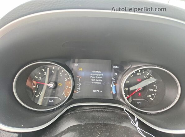 3C4NJDBB6JT283047 2018 JEEP COMPASS White ხელსაწყოთა პანელის ხედი