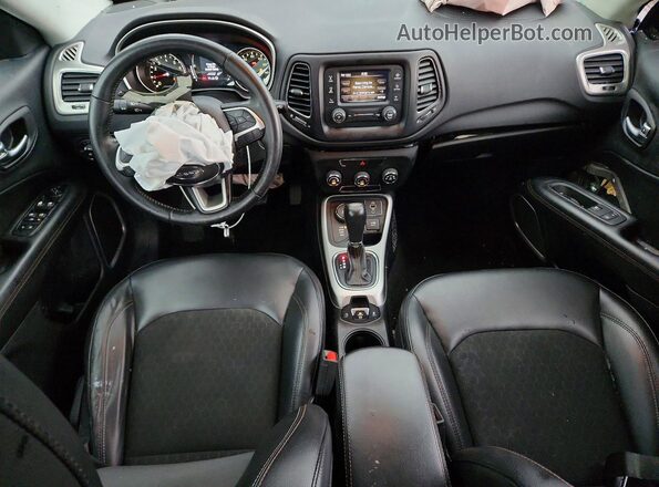 3C4NJDBB6JT283646 2018 JEEP COMPASS Blue Առջևի վահանակի տեսք