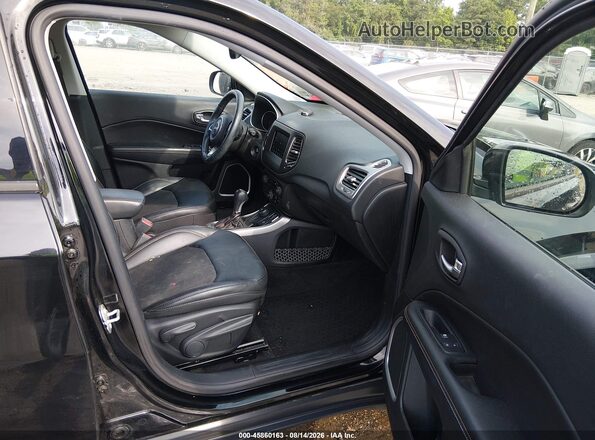 3C4NJDBB6JT315933 2018 JEEP COMPASS Black Սալոնի դիմացի տեսք