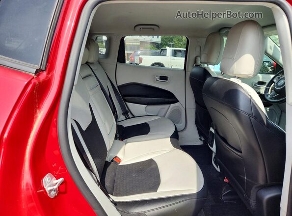 3C4NJDBB6KT686110 2019 JEEP COMPASS Red Vista interior trasera