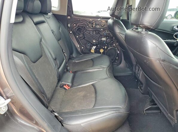 3C4NJDBB6MT530829 2021 JEEP COMPASS Gray Widok wnętrza z tyłu
