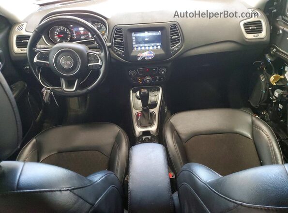 3C4NJDBB6MT543466 2021 JEEP COMPASS Gray Vista del salpicadero